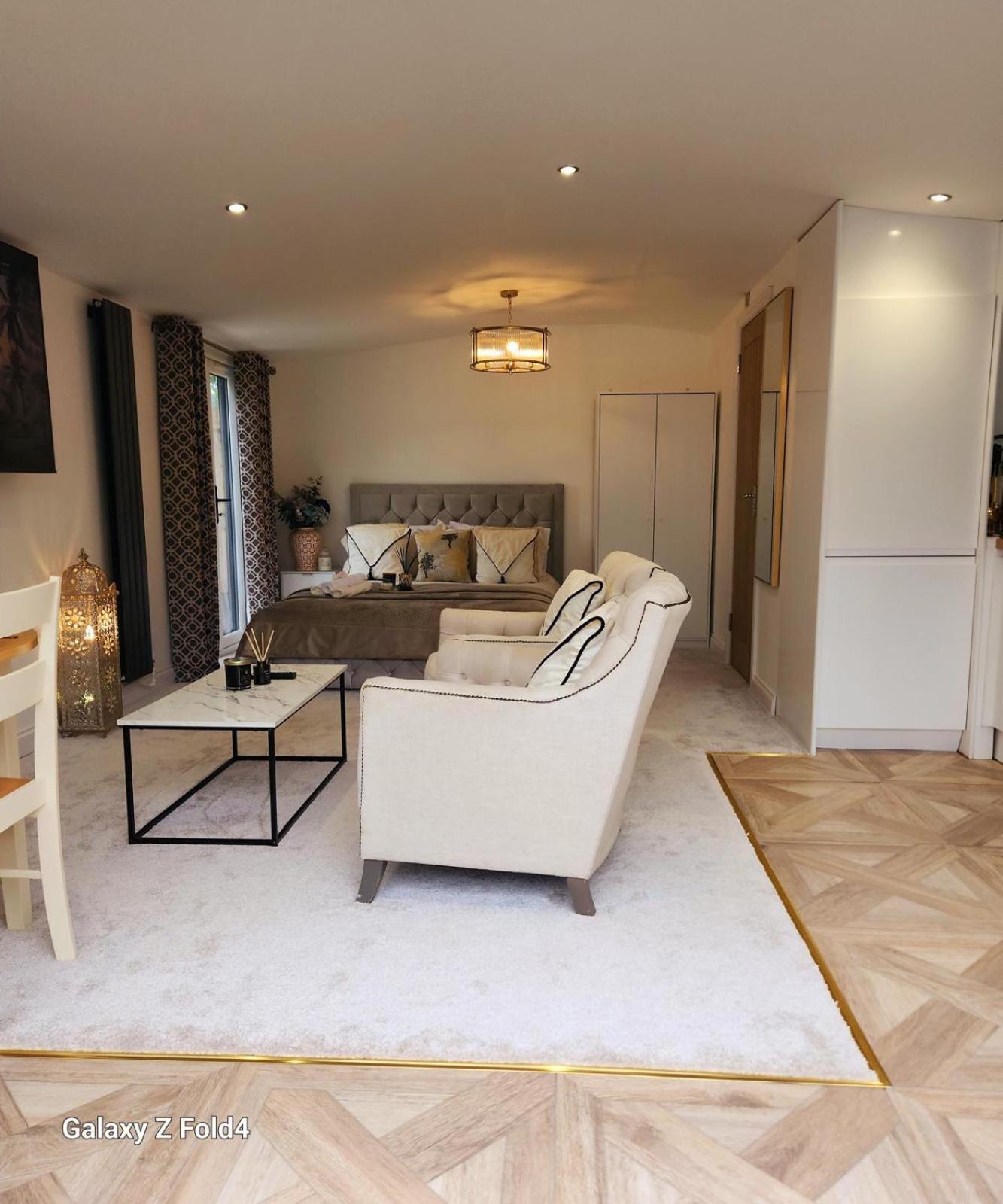1-bed With Parking Ideal For Couples Newcastle-upon-Tyne